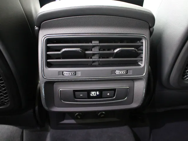 Audi Q7 55 TFSI e Quattro S-Line Panoramadak | El. Stoelverstelling | PDC+Camera | 20' Velgen