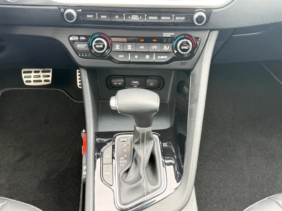 Kia Niro 1.6 GDi HEV Dynamic PlusLine | PDC v+a | Apple/Android | Camera
