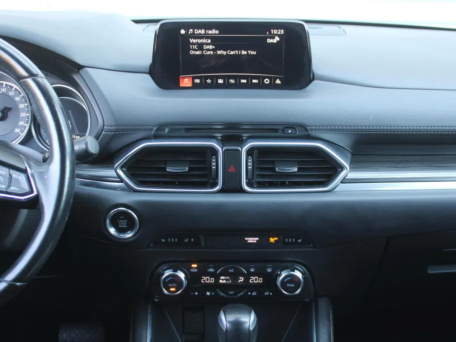 Mazda CX-5 2.0 SkyActiv-G 165 Skylease Luxury | Trekhaak | 360 Camera | Leer | Stuur-/stoelverwarming | HUD | Bose | Elek. stoelverstelling | 19' LM | All seasons |