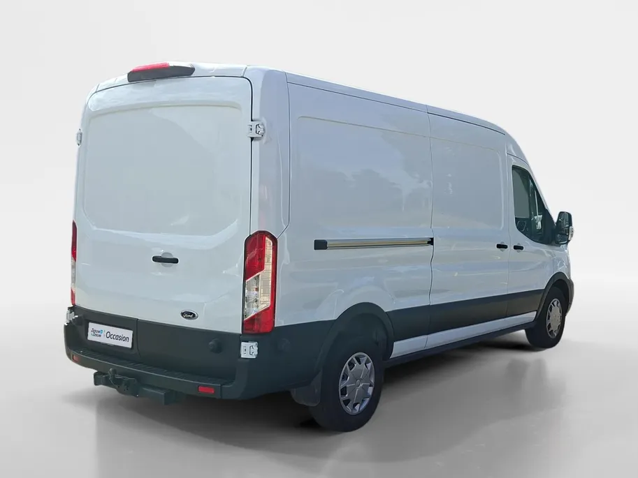 Ford Transit 350 2.0 TDCI L3H2 Trend 130 pk l BPM VRIJ! | Navigatiesysteem| 12' scherm | Trekhaak | Voorruitverwarming l 3-zits | All seasonbanden | Laadruimtebescherming