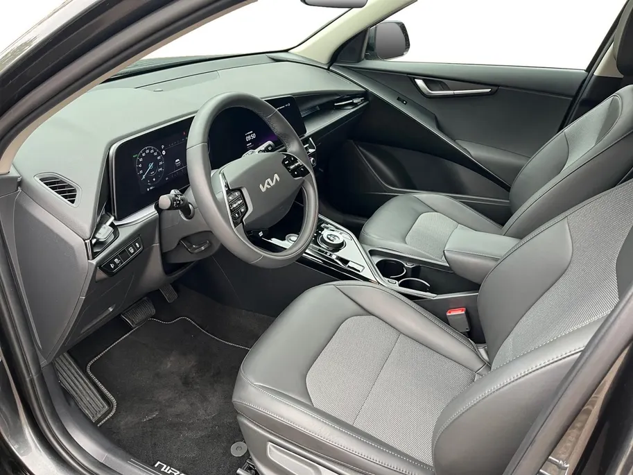 Kia Niro 1.6 GDi Hybrid DynamicLine | Navi | Clima | Camera | Adaptive Cruise | Trekhaak | Apple Carplay & Android Auto | Parkeersensoren