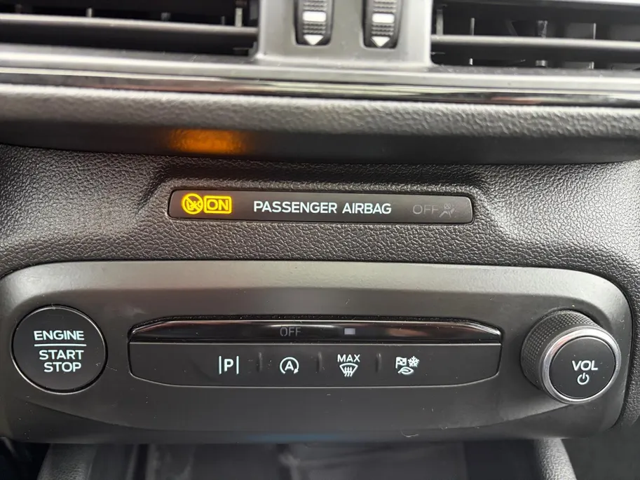 Ford Focus Wagon ST-Line 155PK Automaat | Panoramadak | Afn. Trekhaak | Adaptieve Cruise Control | Winter Pack | BLIS | B&O | Privacy Glass