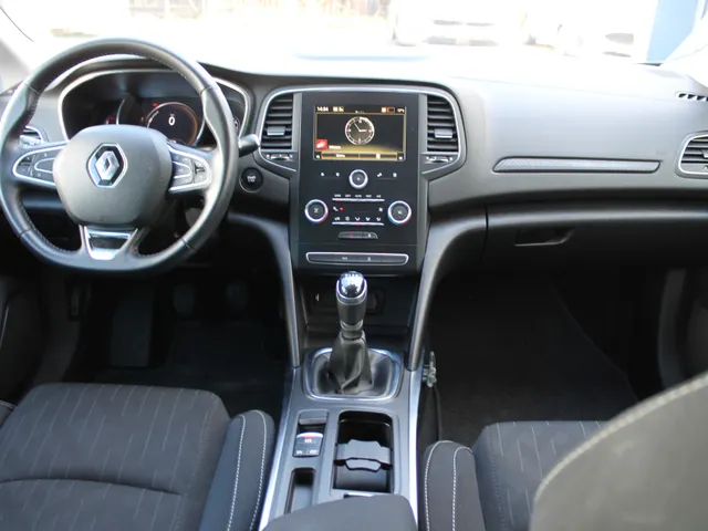 Renault Mégane Estate 1.3 TCe 115 PK Limited | Parkeersensoren | ECC | NAVI | 1.700 kg trekgewicht