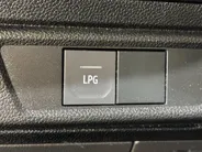 Dacia Sandero 100PK TCe ECO-G Expression | 1e eigenaar | Airco | Parkeersensoren | Camera | Apple CarPlay/Android Auto | Elektrische Ramen & Spiegels | Licht & Regen Sensor | Full LED |