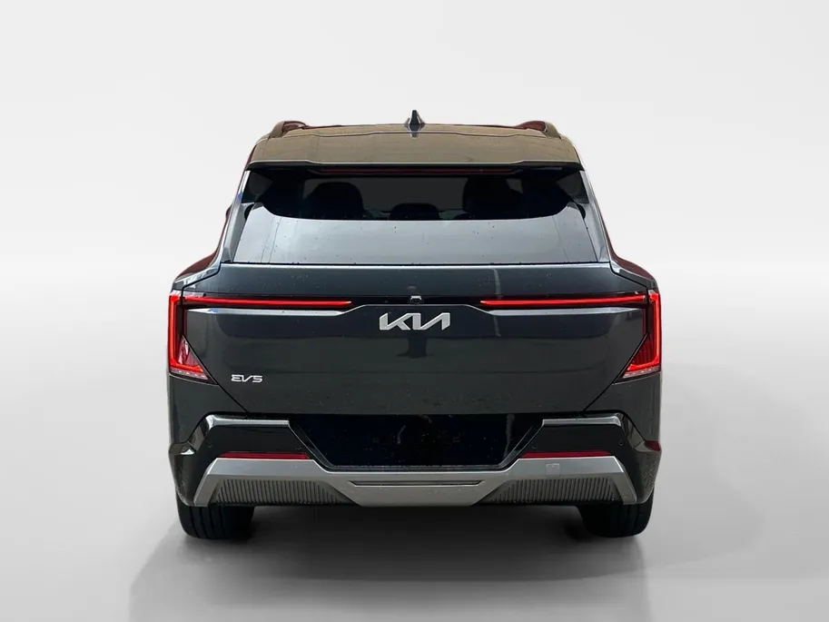 Kia EV5 Plus 81.4 kWh | 3000,- INRUILVOORDEEL | nieuw te bestellen | Geventileerde Stoelen | Stoel/Stuurverwarming |