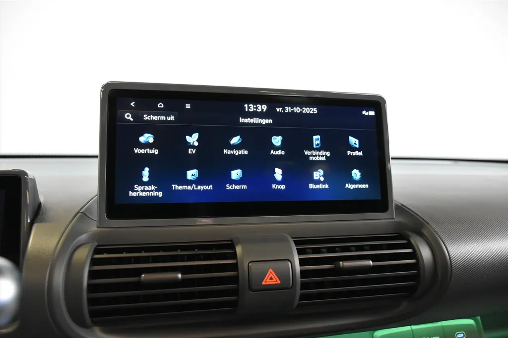 Hyundai Inster 49 kWh 115pk 4-zits Cross Sky Plus