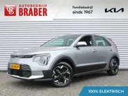 Kia Niro EV Light Edition 64.8 kWh | Airco | Cruise | Navi | Camera | PDC | 17' LM | All season banden | 17% bijtelling |