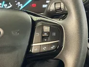 Ford Fiesta 85PK Trend | 1e eigenaar | Navi | Cruise Control | Airco | DAB | Apple CarPlay/Android Auto | Parkeersensoren | Elektrische Ramen & Spiegels | Licht Sensor |