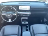 Hyundai Kona 1.6 GDI HEV Premium Sky *Automaat*Navi+360Camera*Schuif/kanteldak*Climate Control*Stoeverwarming/ventilatie*Adapt. Cruise Control*VOL OPTIES!