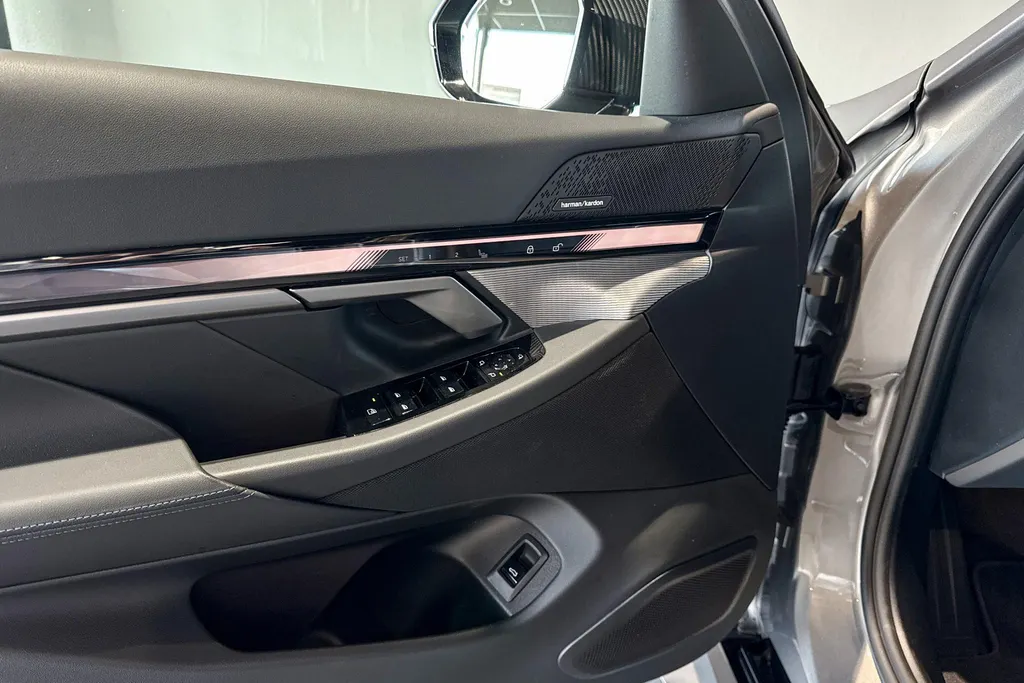 BMW i5 Touring eDrive40 84 kWh