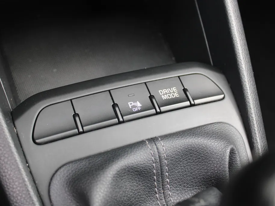 Kia Stonic 1.0 T-GDi MHEV DynamicLine | Camera | LED | Apple Carplay/Android Auto | Airco | Cruise | 15" LM |