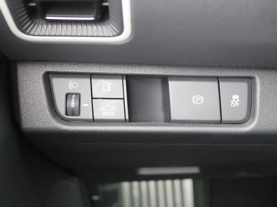 Kia EV5 GT-PlusLine 81.4 kWh | Schuifdak | Stuur-/stoelverwarming + ventilatie | Warmtepomp | 360 Camera | Geheugenstoel | Leer | HUD | LED | 19' LM |