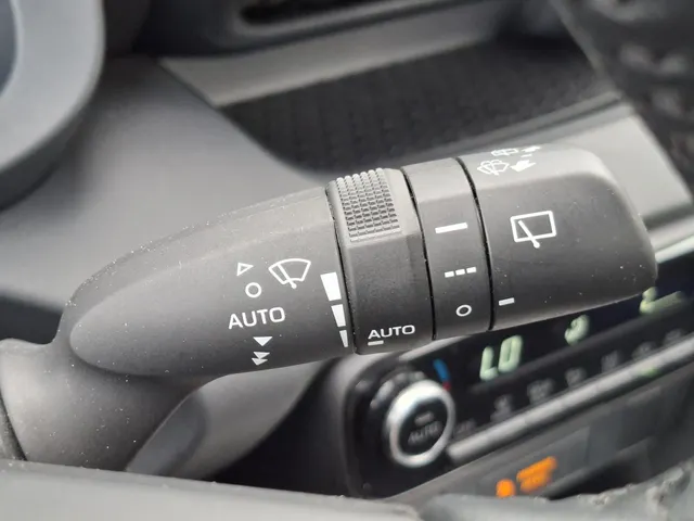 Toyota Yaris 1.5 Hybrid 115 Active CRUISE | NL-auto | rijklaarprijs !!