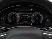Audi Q8 55 TFSIe 381pk Tiptronic Quattro Pro Line S · Panoramadak · 360 Camera · Wegklapbare Trekhaak · Apple/Android Car Play · Luchtvering · 21'' Inch ·