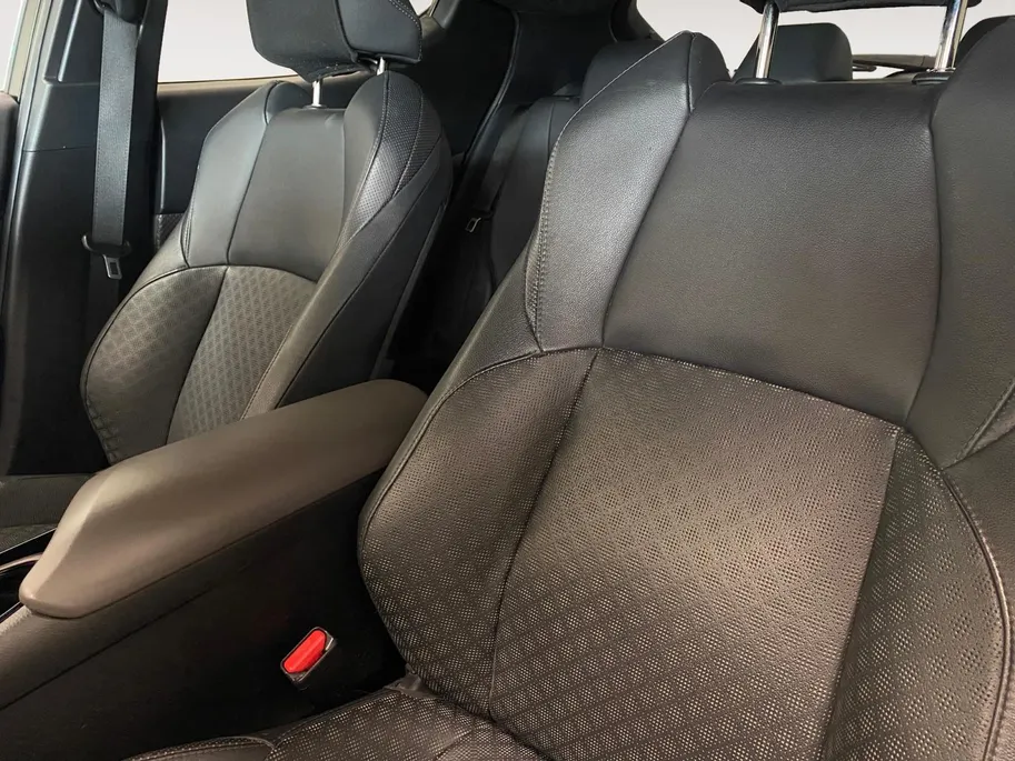 Toyota C-HR 2.0 Hybrid Launch Edition | DEALER ONDERHOUDEN |