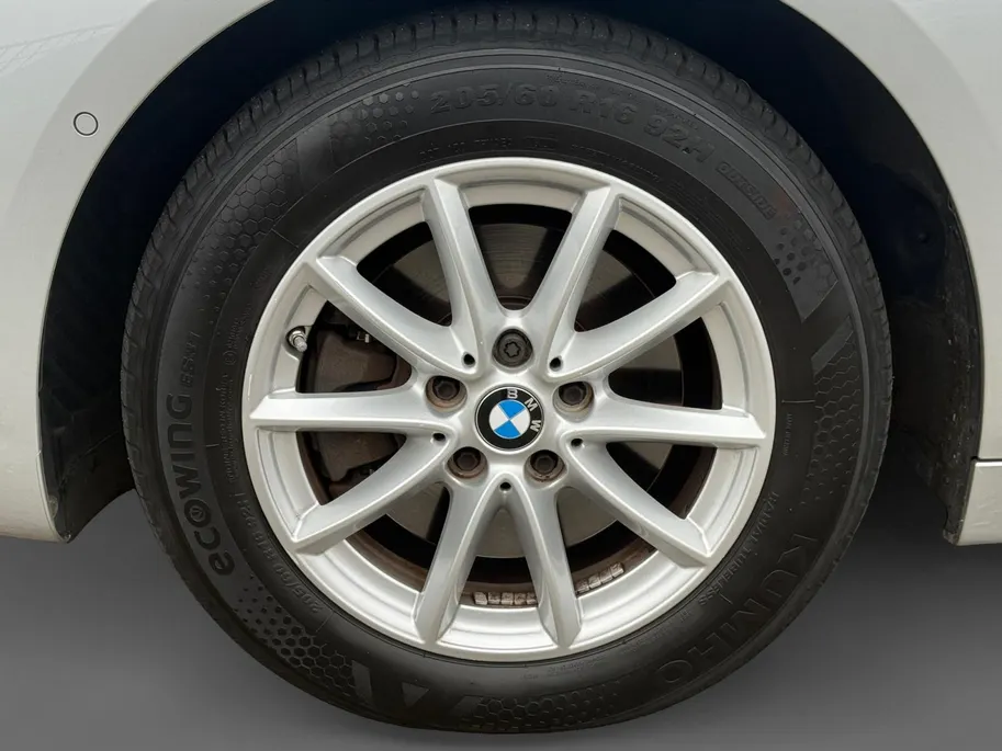 BMW 2 Serie Active Tourer 218i Executive | Cruise Control | Parkeersensoren | Stoelverwarming voor | Climate Control | Bluetooth | 12 maanden garantie!