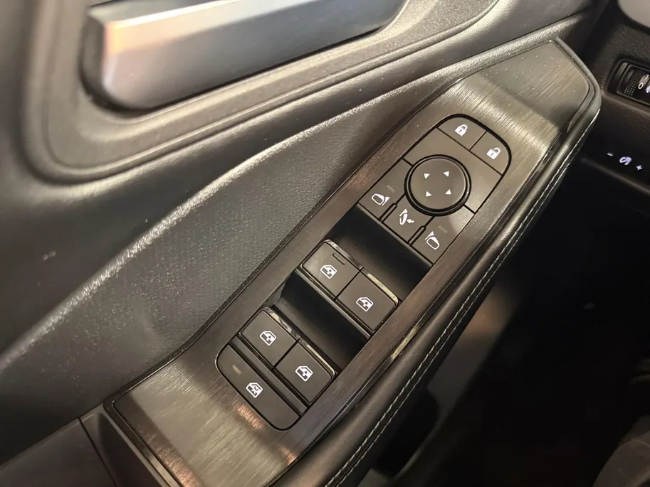 Nissan X-Trail 1.5 e-4orce N-Connecta 4WD 7p. 214PK AUTOMAAT | 7-zits | Navigatie | Adaptive Cruise Control | Climate Control | Apple Carplay & Android Auto | Stuurverwarming | Stoelverwarming (voor+achter) | Elektrische achterklep |  Zeeuw & Zeeuw DEAL!