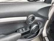 MINI Cooper 5-deurs 1.5 Cooper MINI Yours