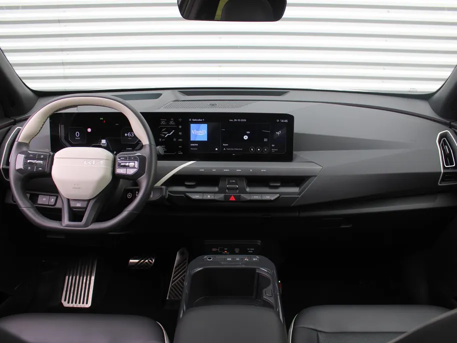 Kia EV5 GT-PlusLine 81.4 kWh | Schuifdak | Stuur-/stoelverwarming + ventilatie | Warmtepomp | 360 Camera | Geheugenstoel | Leer | HUD | LED | 19' LM |
