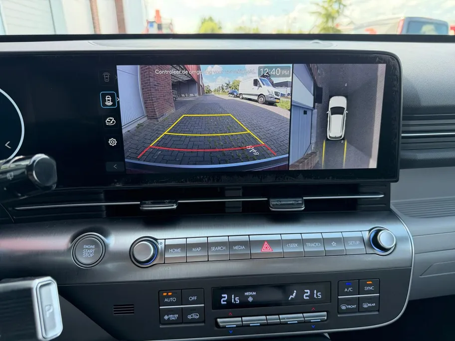 Hyundai Kona 1.6 GDI HEV Premium Sky | Lederen Bekleding| Stoelverwarming v+a| Schuif-kanteldak| Elekrtrisch verstelbare stoelen met geheugen| Dode hoeksensor| MOOIE AUTO
