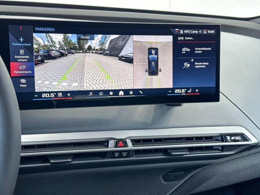 BMW iX xDrive M70