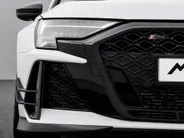 Audi RS3 Sportback 2.5 TFSI quattro 400 PK competition limited 593/750 · Audi Exclusive Gletsjerwit Mat Effect · Head-Up display · Sonos Premium 3D · Panorama dak · RS sportuitlaat