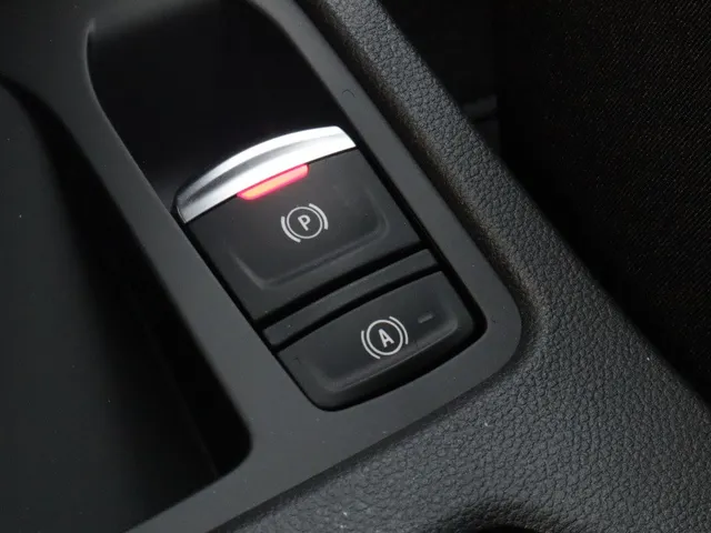 Mitsubishi Colt 1.6 HEV Intense+ Adaptive Cruise | Keyless | Navi