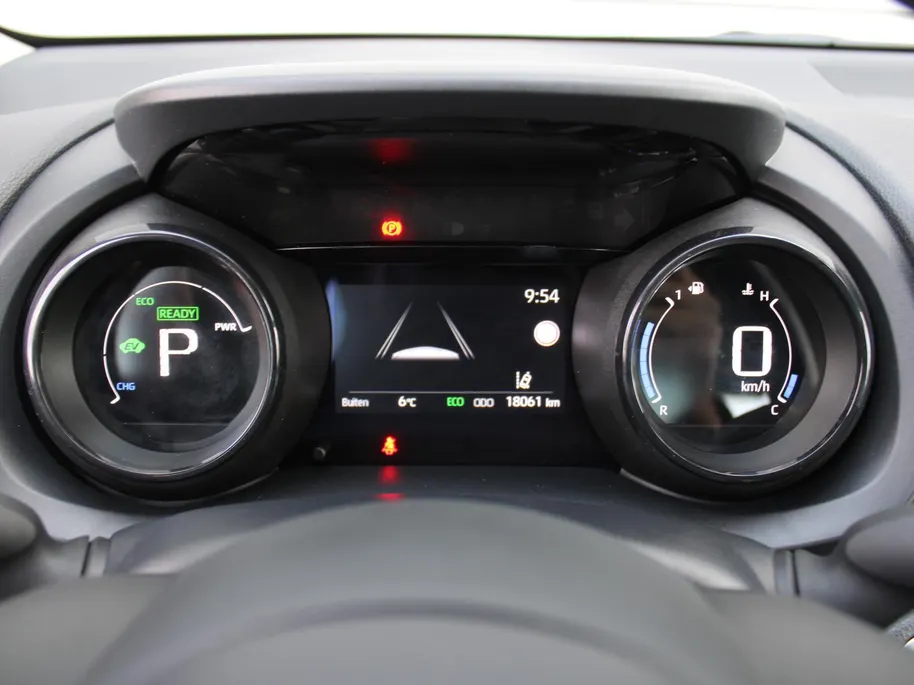 Mazda 2 Hybrid 1.5 Agile | Comfort pakket | 15" LM | Stoelverwarming | Apple Carplay / Android Auto |