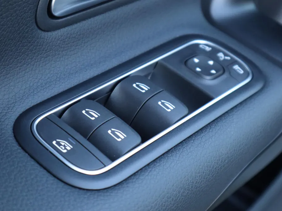 Mercedes-Benz CLA Shooting Brake 180 Star Edition l Keyless l Achteruitrij camera l Stoelverwarming