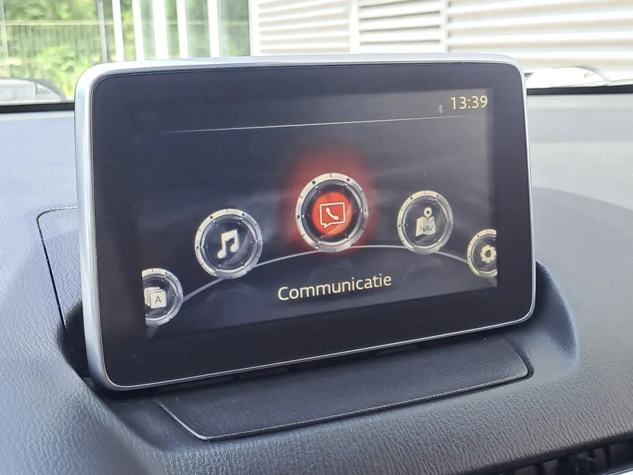 Mazda CX-3 2.0 SkyActiv-G 150 GT-M 4WD | 4WD | Half Leer | Automaat | Trekhaak | Stoel Verw. | Navi | Camera | Dodehoek detector |  Bose | Cruise control adaptief | Head-up display