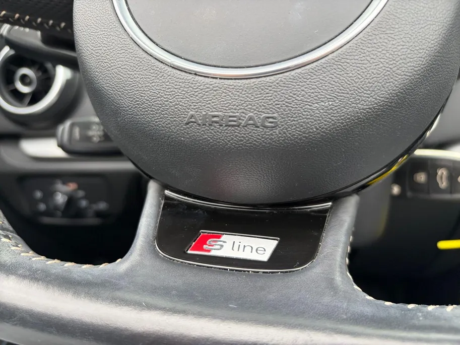 Audi A3 Cabriolet 1.4 TFSI CoD Sport Pro Line S *Automaat*Navigatie*Parkeersensoren*Climate Control*Cruise Control*Stoel/nekverwarming*All Season Banden*LM. Velgen*Zeer nette auto!