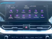 Kia e-Niro ExecutiveLine 64 kWh | Climate control | Leder | Stoel + stuurverwarming en ventilatie | Schuif/kanteldak | Navigatie | 17 inch LM-velgen | Keyless | SOH 97% |