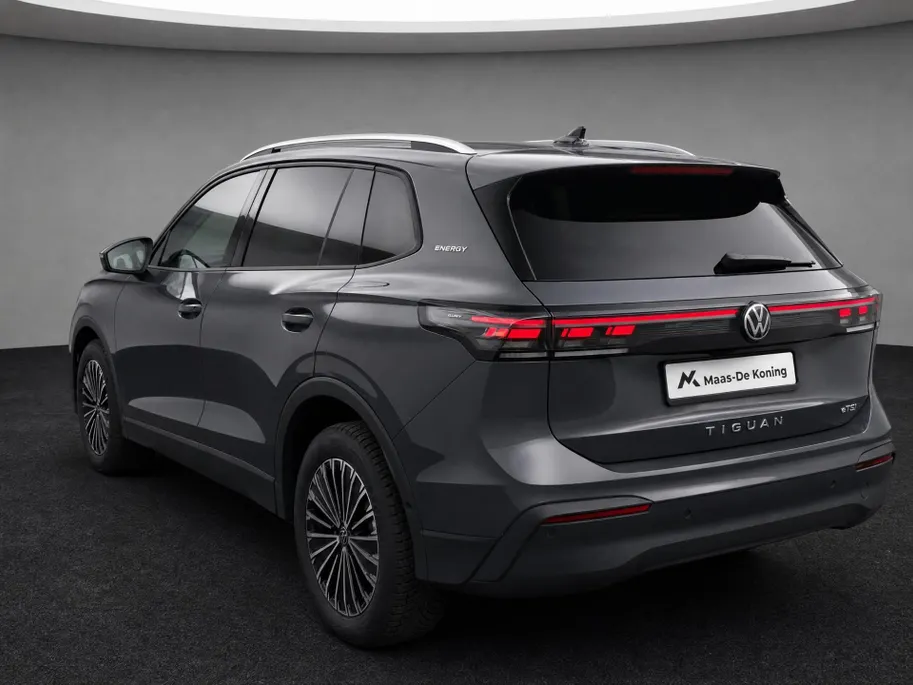 Volkswagen Tiguan 1.5eTSI/150PK Energy · Trekhaak · Stoelverwarming · Apple/Android Car Play ·  Navigatie ·  360°Camera + Parkeersensoren · Garantie t/m 21-01-2028