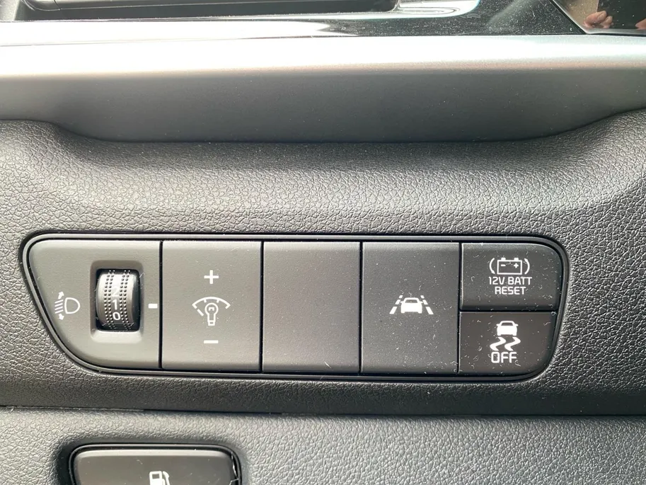 Kia Niro 1.6 GDi Hybrid DynamicLine | Navigatie | Climate control | Parkeer camera | Cruise control