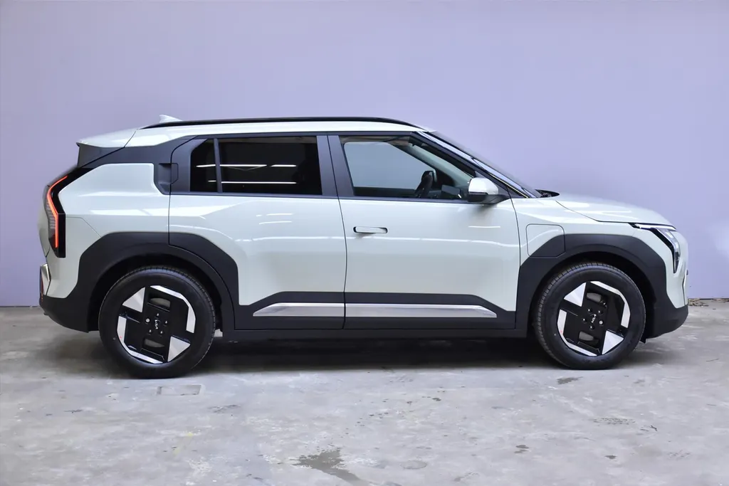 Kia EV3 81,4 kWh 204pk Plus NIEUW