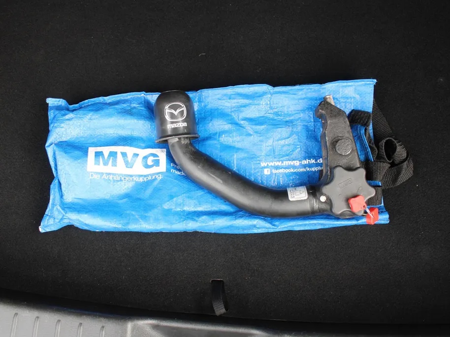 Mazda CX-30 2.0 e-SkyActiv-X M Hybrid Luxury | Trekhaak | Schuifdak | 18' LM | Leer | Elektr. stoelverstelling | Stuur-/stoelverwarming | HUD | 360 Camera | Winterset | Gespecialiseerd in Mazda | Voorheen Mazda dealer |