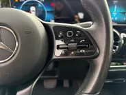 Mercedes-Benz GLB 200 Premium | ELEKTR. TREKHAAK | ELEKTR. KOFFERKLEP | STOELVERWARMING | PDC | APPLE CARPLAY / ANDROID AUTO | 1 JAAR GARANTIE