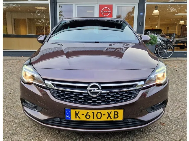 Opel Astra 1.4 150PK Turbo Business Executive Navi - Camera - Trekhaak