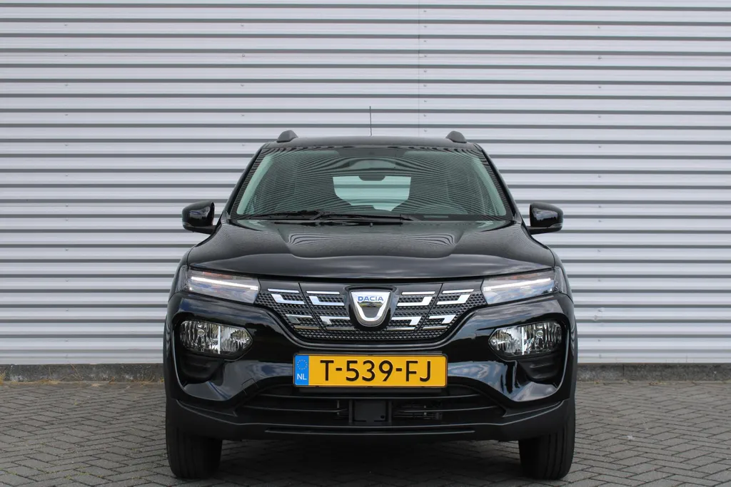 Dacia Spring Essential |  Airco | 14' Design velgen | Bluetooth | PDC | BTW auto | Uniek!! |