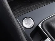 Volkswagen Tiguan 1.4TSIeHybrid 180kW/245PK R-Line Black Style · Panoramadak · Leder · 360°Camera + Parkeersensoren · Stoelverwarming · Elektr. stoelverstelling ·