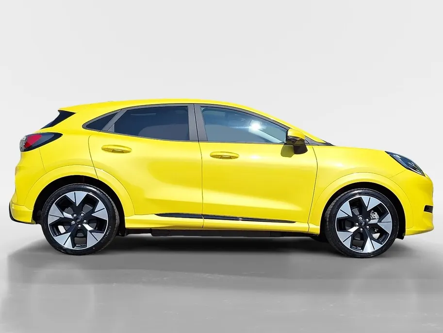 Ford Puma Gen-E Premium 44 kWh | Nieuw te bestellen | €3000,- korting | Winterpack | Driver assistancepack | 19' Lichtmetaal | Panoramadak | Matrix Led Koplampen | Adaptive cruisecontrol | 360Camera | Nieuw te bestellen! |