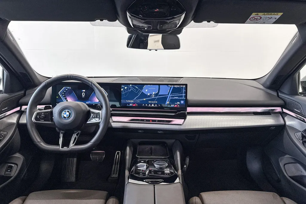 BMW 5 Serie Sedan 530e M Sport Edition M Sportpakket