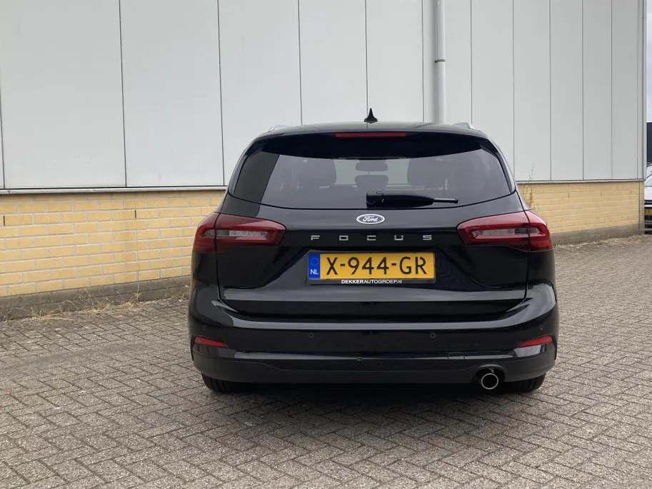 Ford Focus 1.0 EcoBoost Hybrid 125 pk Titanium SYNC 4 Navigatie - Apple Carplay/ Android Auto- Winter Pack - 16inch Lichtmetalen velgen