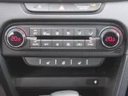 Kia Ceed Sportswagon 1.5 T-GDi DynamicPlusLine | Stoel- & stuurverwarming | Camera | Clima | Cruise adapt. | LED | Navi | Elek. achterklep | 16' LM |