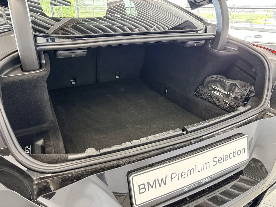 BMW M8 Coupé Competition M Driver's Pack