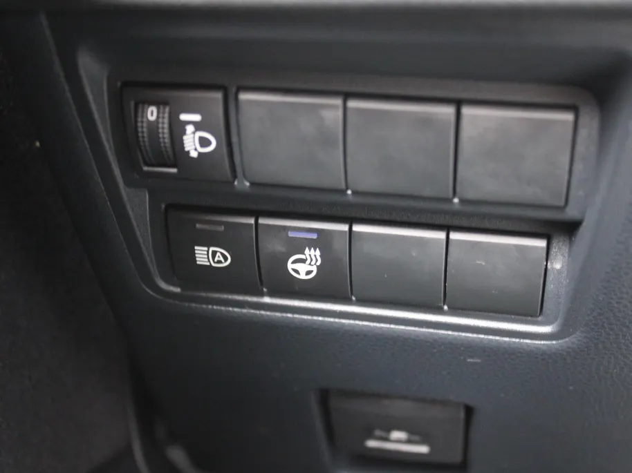 Mazda 2 Hybrid 1.5 Select | 16' LM | Stoel- & stuurverwarming | HUD | Camera | Dodehoek sensor |