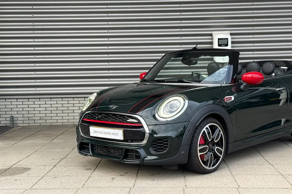 MINI Cooper Cabrio 2.0 John Cooper Works Chili