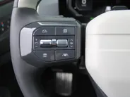Kia EV5 GT-PlusLine 81.4 kWh | Schuifdak | Stuur-/stoelverwarming + ventilatie | Warmtepomp | 360 Camera | Elek. stoelverst. | Leer | HUD | LED | 19" LM |