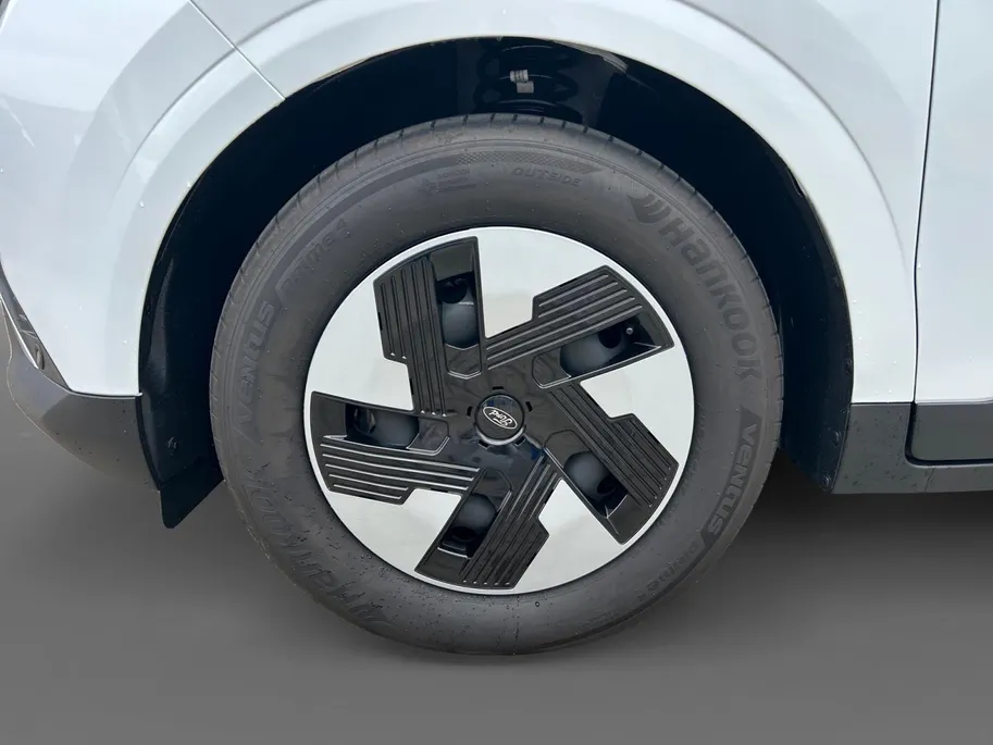 Ford E-Transit Courier Trend 44 kWh | €229,- per maand financial lease! | 325 KM WLTP | Climate control | Parkeercamera | PDC | Zo goed als nieuw!