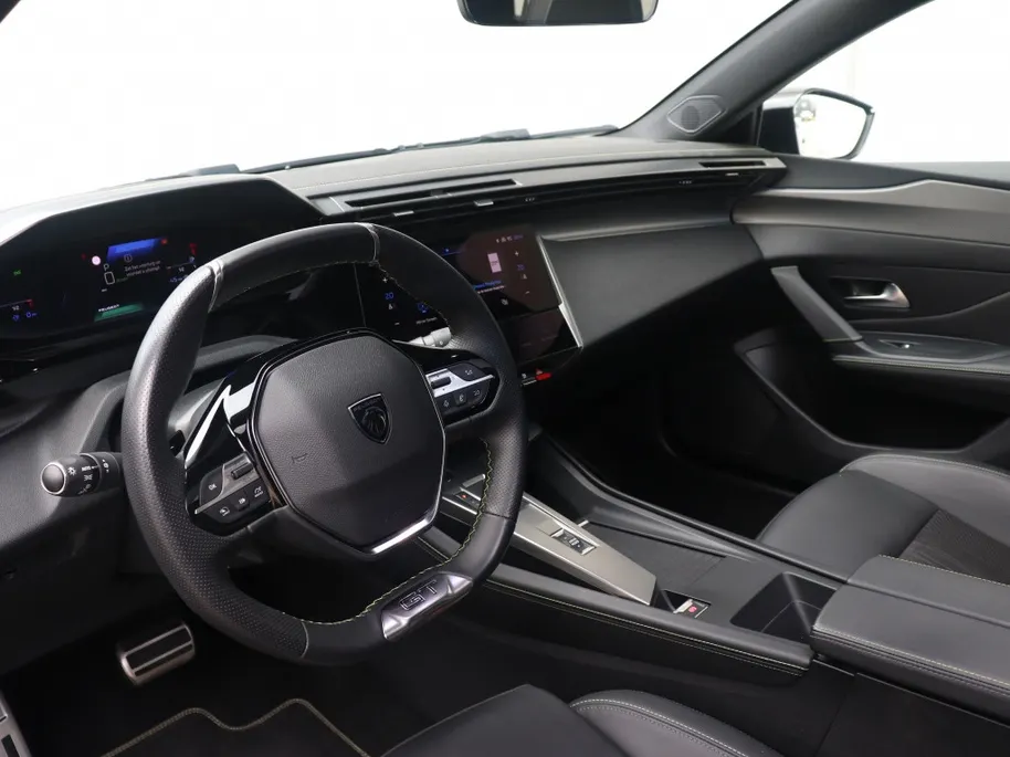 Peugeot 308 SW 1.6 Plug-in Hybrid 225 PK GT | Pano | 360cam | Massage | 18'